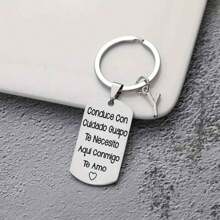 1pc Spanish Engraved Casual Style Stainless Steel Keychain, Romantic Valentines Gift For Husband Or Boyfriend Car Accessories Bag Charm School Letter Cute Goth Y2k Bag Accessories Lanyards With Id Holder Car Accessories Bag Charms