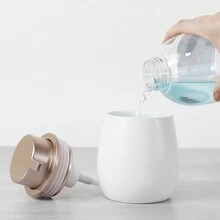 1个400毫升陶瓷手动按压式皂液器 - 宽口可重复灌装台面瓶，适用于洗手液、洗发水、润肤露 - 高品质，适用于浴室、厨房和酒店，无需用电 - 彩色 - 查看 6