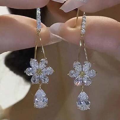 一对水晶水滴锆石花朵耳环，时尚女士装饰耳环，适合日常、派对、舞会、晚宴、通勤、上学等各种场合，也是情人节、母亲节的理想礼物。