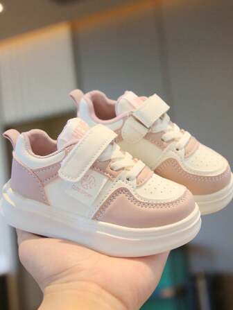 儿童运动鞋男童春秋新款时尚休闲运动鞋女童轻便透气小白鞋