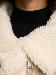 OUTTA BOX Women's Short Faux Fur Collar Motorcycle Jacket, Winter