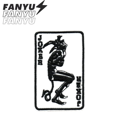 טלאי רקום של כרטיס ג'וקר השטן לקישוט בגדים, מתאים לגיהוץ ותפירה על חולצות טריקו, אביזרי בגדים DIY בסגנון פאנק ורוק, טלאי רקמה, תפירה וגיהוץ לקישוט בגדים אישי, תג חזה, קופסת נעליים, כובעים ואביזרים לתיקים, או תיקון וקישוט חורים.