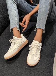 女士时尚百搭防滑耐用透气休闲运动服