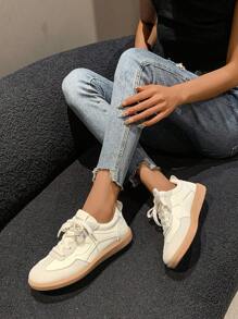 女士时尚百搭防滑耐用透气休闲运动服