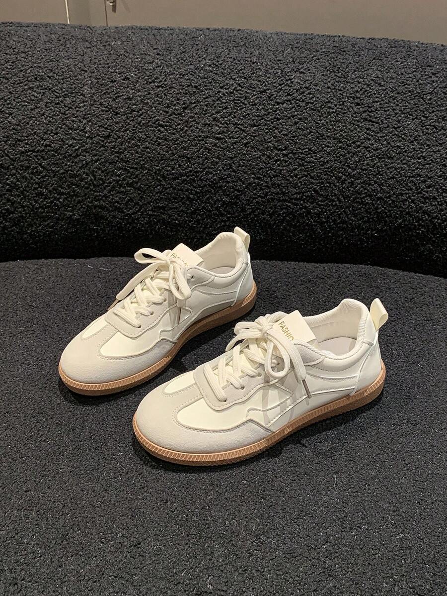 女士时尚百搭防滑耐用透气休闲运动服