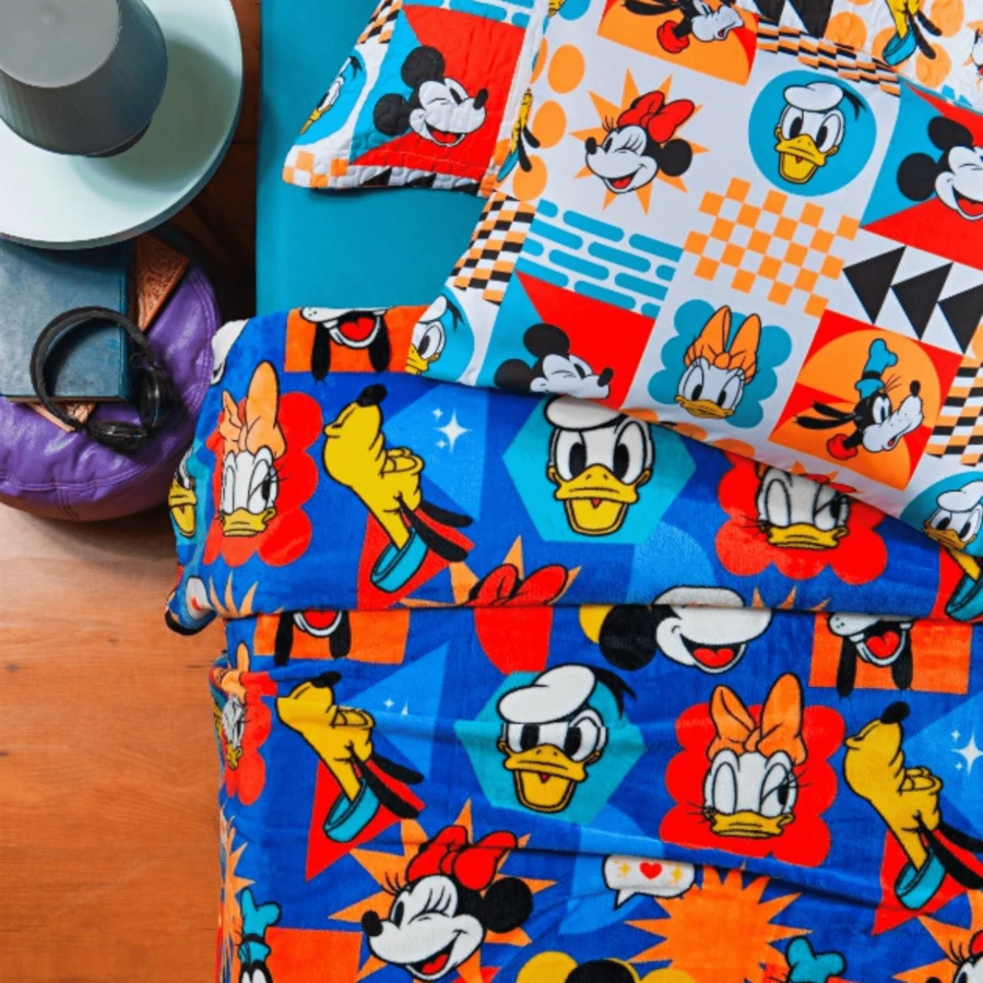 Children's Flannel Blanket 1.50 X 2.20 – Comfort And Fun With Charming Prints - 紅白色 - 查看 1