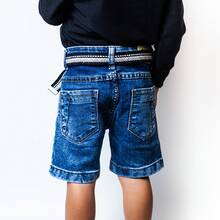 MEN'S FADED JEANS BERMUDA WITH BELT, ADJUSTABLE WAISTBAND WITH POCKET DETAIL - 藍色 - 查看 2