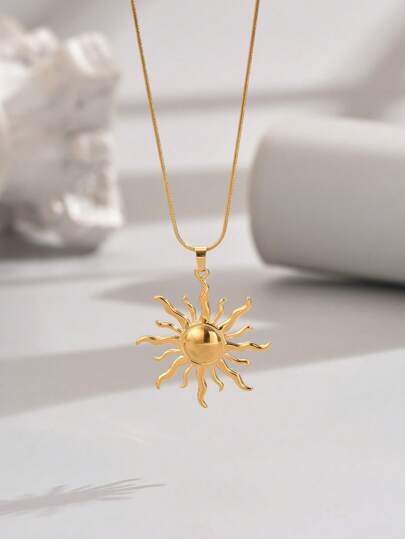1pc Women's 18K Gold Plated Stainless Steel Sun Decor Pendant Necklace