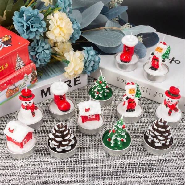 1 Set mit 3 (oder 4) aromatischen Dekorationskerzen für Weihnachten, Weihnachtsmann, Schneemann, Tannenzapfen Weihnachtsserie, Kerzenmittelstücke für Dekoration, geeignet für Geburtstage, Partys und Weihnachtsgeschenke, perfekt für Raumdekor, Heimdekoration, Außendekoration, Geburtstagsgeschenke usw.
