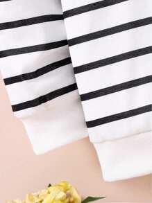 Two Pieces Set Young Girl Black And White Stripes Printed Pullover Sweatshirt With Round Collar And Casual Pants Set For Little Girls For Fall