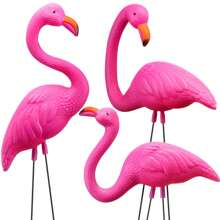 SYNCFUN 3 Pack Large Pink Flamingo Yard Decorations, Medium Plastic Lawn Flamingos Ornament Stakes, Flamingo Party Decor With Rubber Coating Metal Legs For Yard, Garden, Luau Party Gift (11in X 20in) - 粉色 - 查看 1
