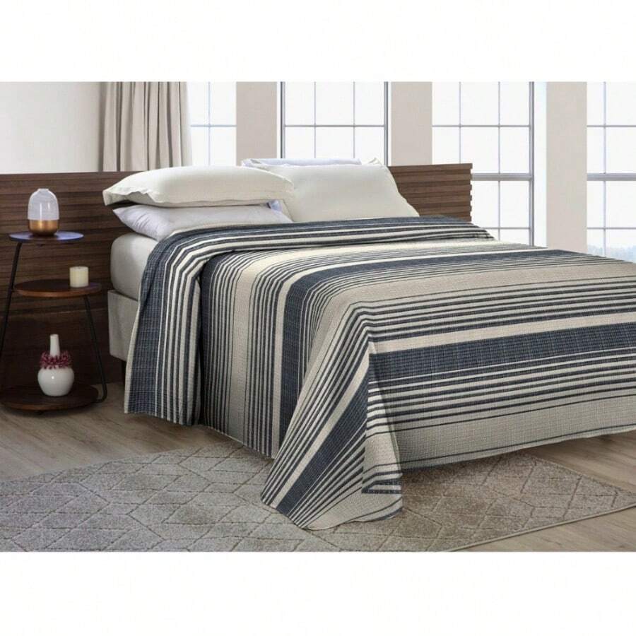 Colcha Cama De Casal Padrão Piquet Cobre Leito 2 M X 2,20 M Diversas Cores Liso e Listrado Avulsa - Cru e Marinho - Visão 1