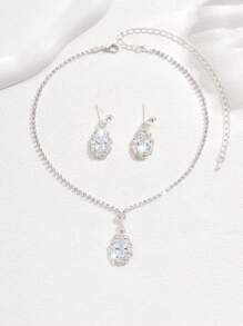 1 Set de joyas con collar y aretes con cristales de circonita completos y brillantes, apropiado para uso diario, fiestas y vestimenta de noche para mujeres
