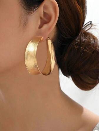 1 对时尚纹理环形耳环，适合女士日常装饰