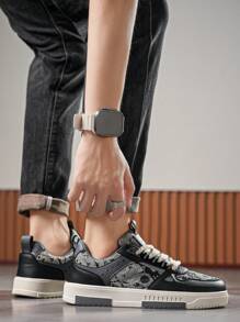 (One Size Smaller) Men's Random Print Lace-Up Front Patchwork Low-Top Flat Sneakers, Outdoor Fashion Street Style Casual Athletic Shoes - Beige - View 9