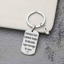 1pc Spanish Engraved Casual Style Stainless Steel Keychain, Romantic Valentines Gift For Husband Or Boyfriend Car Accessories Bag Charm School Letter Cute Goth Y2k Bag Accessories Lanyards With Id Holder Car Accessories Bag Charms