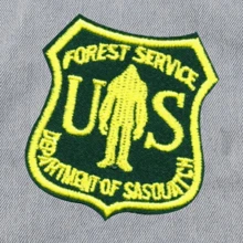 大脚怪礼物 USFS 森林服务局大脚怪部门 5.08cm X 5.72cm 大脚怪补丁，户外礼物，贴纸补丁，适用于徒步旅行、露营、钓鱼、户外个性化 DIY 服装配饰刺绣、缝制和熨烫，服装装饰补丁，适用于夹克、帽子、包、鞋子和修补洞。 - 彩色 - 查看 4