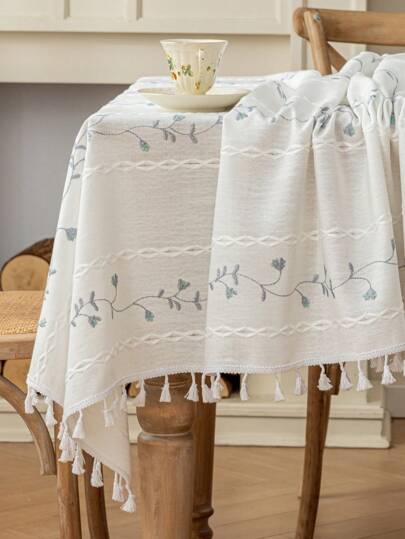 1pc Elegant Silver Embroidered Floral Tassel Tablecloth, Bohemian 3D Crochet Geometric Rectangular Dust Cover For Dining Table, Coffee Table, Piano - Suitable For Restaurant, Kitchen, Party, Wedding, Hotel, Thanksgiving Autumn Decor, Desk, Vanity