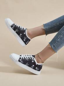 Giày bệt buộc dây thoải mái đa năng thiết kế hình đầu lâu mới cho nữ, thích hợp cho lễ Halloween, ngoài trời - màu đen - Xem 3