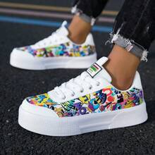Men's Fashionable Streetwear Low-Top Skateboard Shoes, Colorful Mix-And-Match Collegiate Style, Thick Sole Sneakers, Random Graffiti Print, Comfortable Anti-Slip Lace-Up Casual Trainers, Suitable For Outdoor, Streetwear, Campus, Walking, Jogging, Travel - Multicolor - View 17