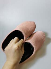 新款毛绒一脚蹬拖鞋，秋冬厚底休闲室内外家居服 - 粉色 - 查看 5