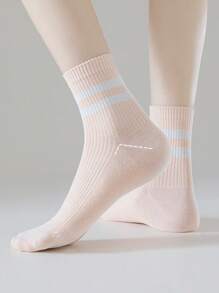 5 pares de calcetines de tripulación hasta el tobillo transpirables a rayas de color macaron para mujeres, surtido aleatorio