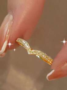 rundraw 2pcs Set Luxury Fashion Copper Gold Color Cubic Zirconia Crown & V-Shaped Geometric Rings, Couples Rings For Parties, Suitable For Daily Wear - Gold - View 5