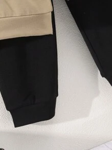 2 件套男孩拼色连帽衫和休闲运动裤套装，适合春秋季的时尚男孩服装