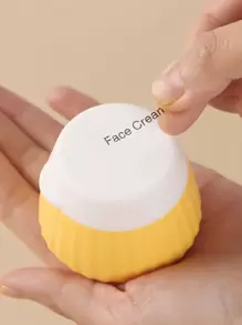 Set de 4 botellas dispensadoras portátiles para viajes, contenedores de artículos de tocador, tarros de crema de silicona, accesorios esenciales para viajes con bolsas y etiquetas transparentes, tarros a prueba de fugas para cosméticos líquidos, cremas faciales, corporales y de manos, botellas de crema exprimible a prueba de explosiones y fugas para decoración del hogar, baño, decoración de otoño, regreso a la escuela
