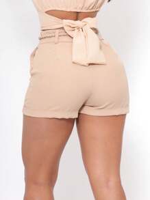 WOMEN'S TAILORED SHORTS IN LIGHTWEIGHT, REINFORCED FABRIC WITH FOLDED EDGE AND BODY-FORMING BELT - 米色 - 查看 2
