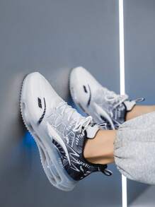 L.S.W.P 男女通用运动跑步鞋，休闲轻便透气防滑运动鞋，适合旅行，时尚厚底减震男士跑步鞋（尺码偏小，建议选购大一码） - 黑與白 - 查看 9