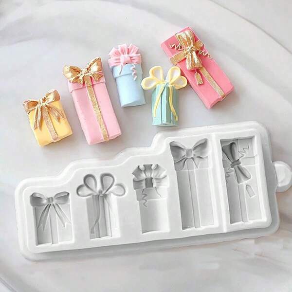 1pc Christmas Gift Box Silicone Fondant Mold, Fondant Cake Decorating Tools, Silicone Mold, Candy Cup Cake, Chocolate Mold, Kitchen Accessories, Baking Tools, Christmas Party Christmas Decorations Christmas Decor Christmas Gifts Christmas Party Supplies