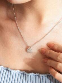 Colier cu nume de inimi gravate, colier personalizat pentru mama cu nume de copii, colier cu pandantiv cu inimi de familie, cadou personalizat cu 1-3 nume pentru soția mamei, bijuterii pentru femeie. Prietena,Mama,Familie,Prieteni,Fiica,Ea,Bunici Pentru aniversari,Pentru zile de naștere,Pentru ținute zilnice,Pentru bal,Pentru ziua mamei,Pentru Ziua Îndrăgostiților,Pentru absolvire,Pentru nunți