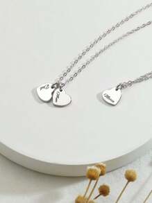 Colier cu nume de inimi gravate, colier personalizat pentru mama cu nume de copii, colier cu pandantiv cu inimi de familie, cadou personalizat cu 1-3 nume pentru soția mamei, bijuterii pentru femeie. Prietena,Mama,Familie,Prieteni,Fiica,Ea,Bunici Pentru aniversari,Pentru zile de naștere,Pentru ținute zilnice,Pentru bal,Pentru ziua mamei,Pentru Ziua Îndrăgostiților,Pentru absolvire,Pentru nunți