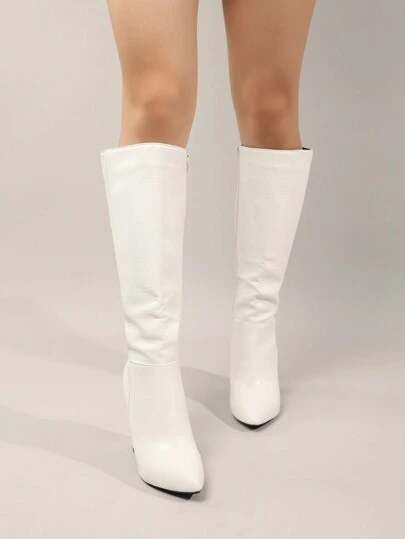 Botas de mujer de moda de otoño/invierno de material de PU blanco con tacón grueso, puntera puntiaguda, cremallera lateral con suela de goma