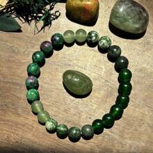 1 pieza Nuevo comienzo brazalete hecho a mano con aventurina verde, jade verde y cuentas de howlita, diseño unisex, joyería de cristales curativos para la abundancia, la prosperidad, la calma y la esperanza