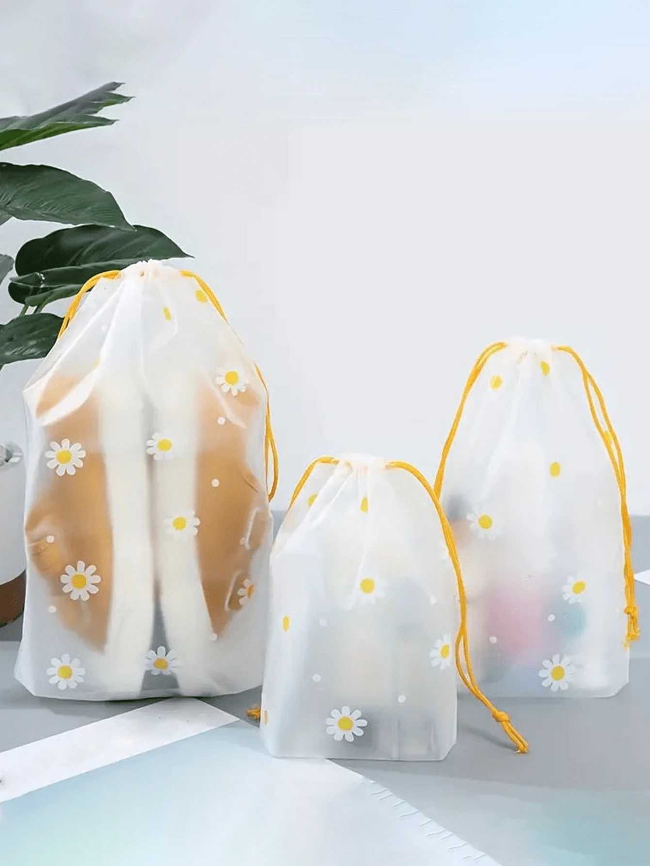 1个/5个装 便携式磨砂衣物抽绳收纳袋 透明防水防尘旅行收纳袋 小雏菊塑料整理袋 完美的旅行鞋袋，适合旅行、外出、露营、居家、浴室等场合，防水袋，夏秋必备，学习用品，返校鞋袋 旅行整理袋 抽绳鞋袋 鞋套 男女通用 收纳袋 旅行必备 邮轮必备 度假必备