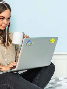 500pcs/Roll 2.5cm Star-Shaped Stickers Self-Adhesive Decorative Sticker Roll - Red - View 6