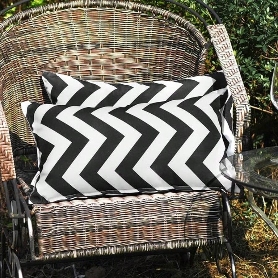 2 paquetes de fundas decorativas impermeables para almohadas de exterior de 12 x 20 pulgadas, negro y blanco - Blanco y negro - Ver 1