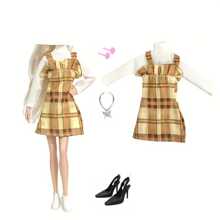 手工娃娃配饰时尚套装，冬季娃娃服装，休闲夹克，带口袋和帽子。1套包含：1套服装，1条项链，1双鞋子（款式和颜色随机），1对耳环。适用于11.8英寸娃娃（娃娃不包含）