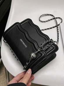 Chain Plain Wave Edge Shoulder Bag, Lightweight Flap Magnetic Buckle Bag, Mini Women's Bag - Black - View 4