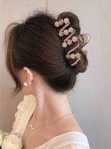 topshiny 1pc Elegant Shiny Beaded Rose Flower, Heart & Wavy Hair Claw Clip, Sophisticated Hair Accessory For Women Valentine Hair Clips Hair Jaw Clip Hair Clamps Hair Clutch Hair Claw Clip Fall Winter Hair Accessories For Women For Vacation Outfits Woman