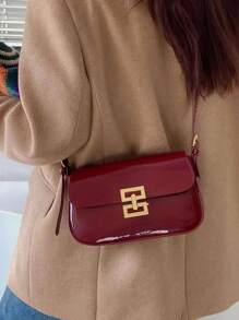 Túi xách nữ màu đỏ tía phong cách cổ điển gợi cảm, ví đeo chéo vuông bằng da PU có khóa hình móng ngựa, dây đeo vai đôi có thể điều chỉnh, phù hợp cho bé gái, phụ nữ, sinh viên, nhân viên văn phòng, đi làm, đi học, đỏ Marsala, túi thời trang màu đỏ tía - Màu Đỏ Sâu - Xem 4