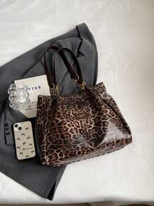 Women Leopard Print Letter Decor Fashionable Versatile Tote Bag, Tote Bags For Women, College Essentials, Fall Winter Fashionable Cheetah Print Purse For Women, New Fall Winter Tiger Print Bag For Women