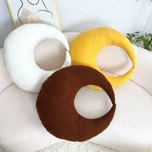 1 件北欧风格 3D 不对称毛绒月亮形装饰枕头，适合家庭和客厅装饰 - 白色 - 查看 4