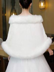 一件式多功能白色新娘披肩，温暖浪漫，适合秋冬季婚礼、宴会等场合，人造毛皮及人造毛皮饰边设计 - A - 查看 3