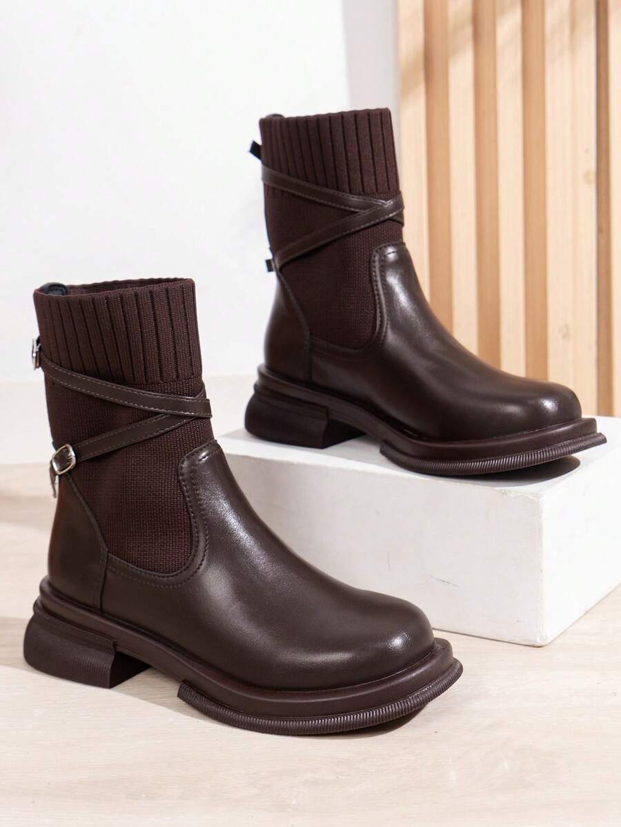 Generisch Bottes tendance pour femme, couleur unie, plissées, style britannique, bottes moyennes à semelle plate, marron, 41 EU