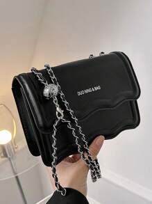 Chain Plain Wave Edge Shoulder Bag, Lightweight Flap Magnetic Buckle Bag, Mini Women's Bag - Black - View 1