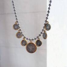 1 pieza, Collar de San Benito de color dorado de aleación de metal, cuentas de cobre chapadas en oro de 18K - Collar con dijes - Ver 2