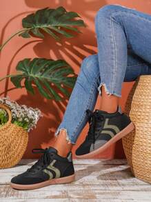 Women's Autumn Casual Sneakers, 2025 New All-Season Versatile Flat Soft Bottom Outdoor Running Sports Shoes